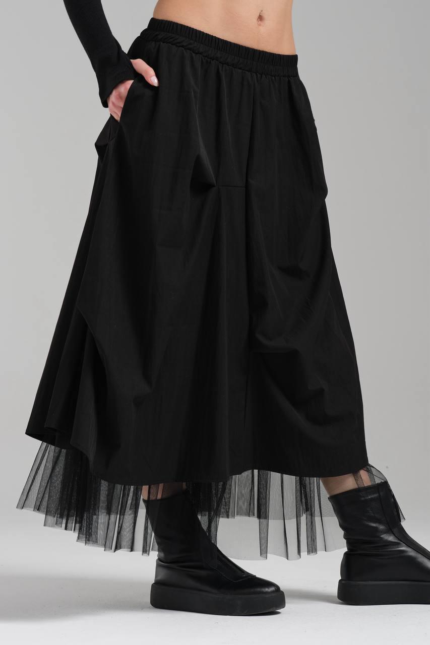 Falda con fruncido y tul