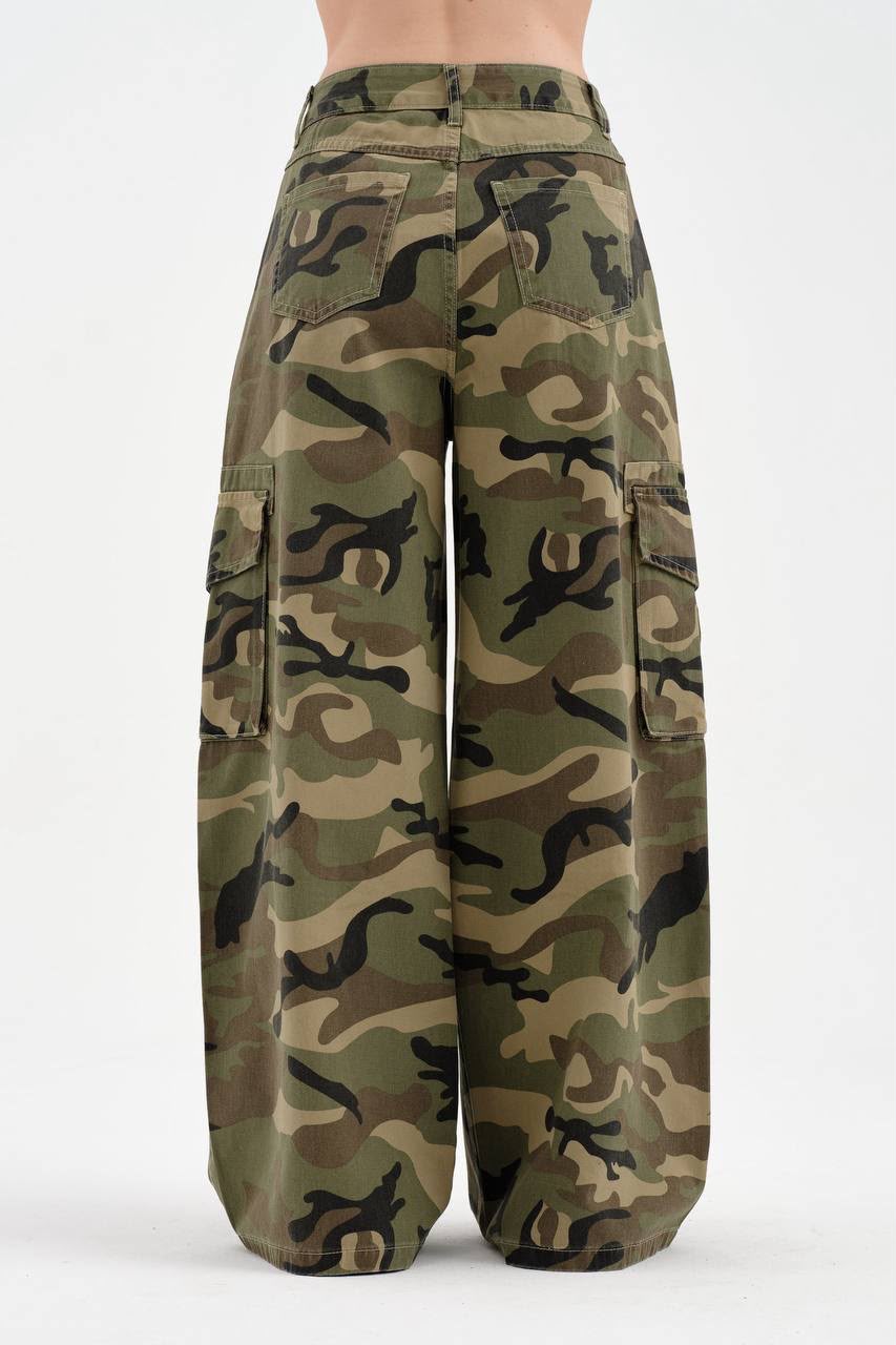 Jeans camuflaje cargo